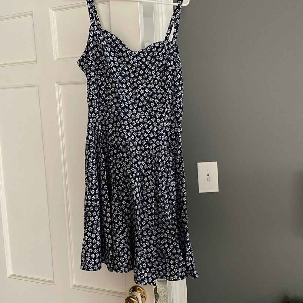 BNWT. Old Navy Floral Cami Dress